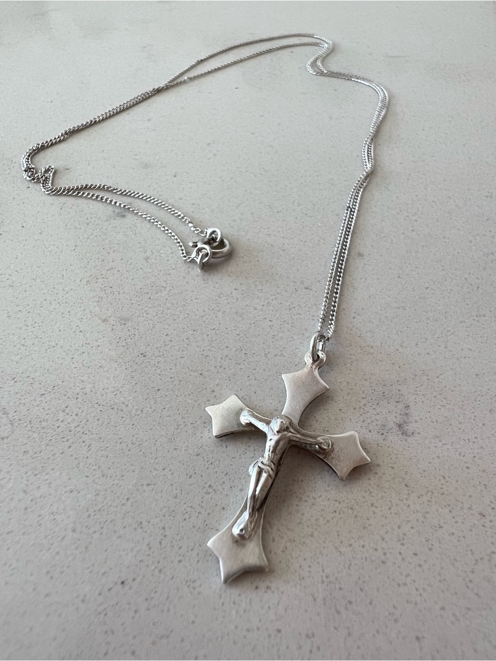 Vintage Sterling Silver Crucifix Cross Pendant. Comes with chain as a free gift.